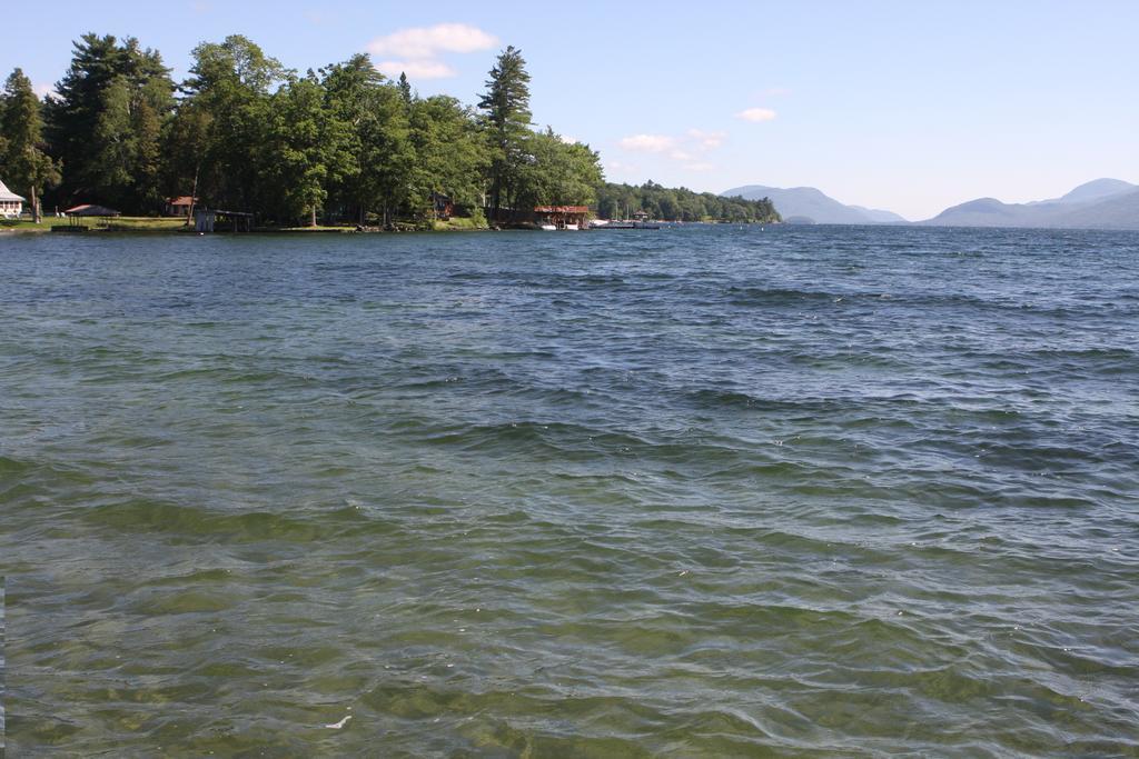 Blue Lagoon Resort Lake George Eksteriør billede