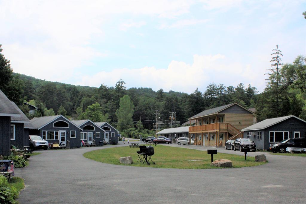 Blue Lagoon Resort Lake George Eksteriør billede