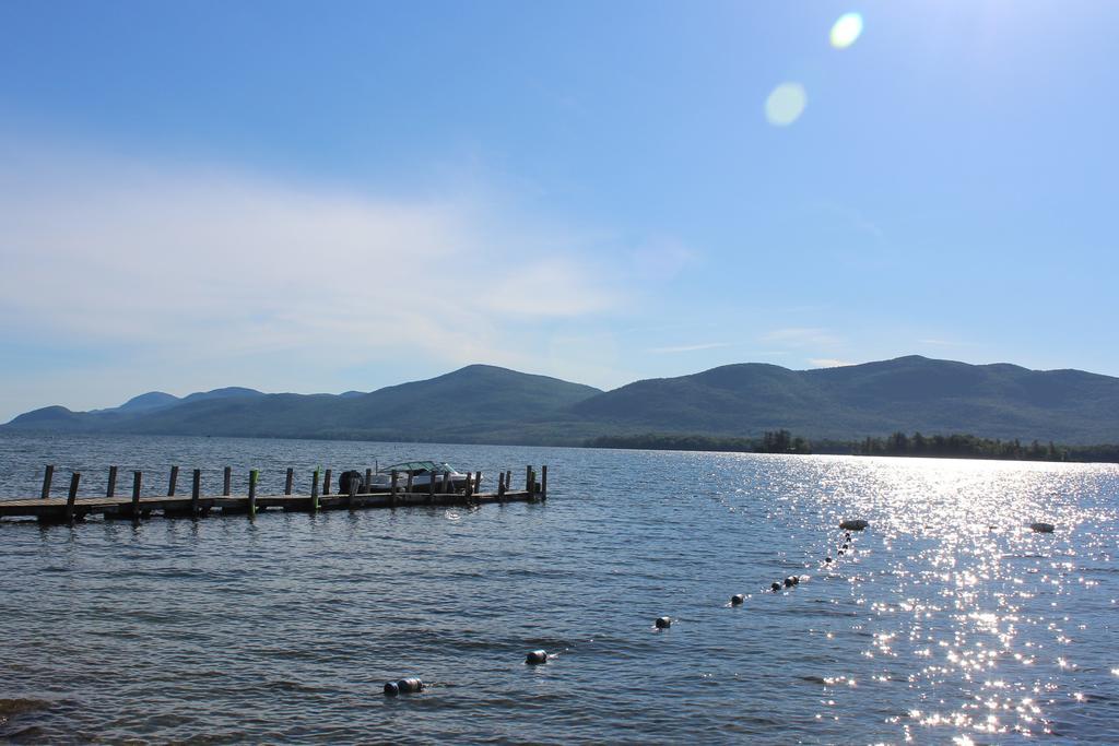 Blue Lagoon Resort Lake George Eksteriør billede